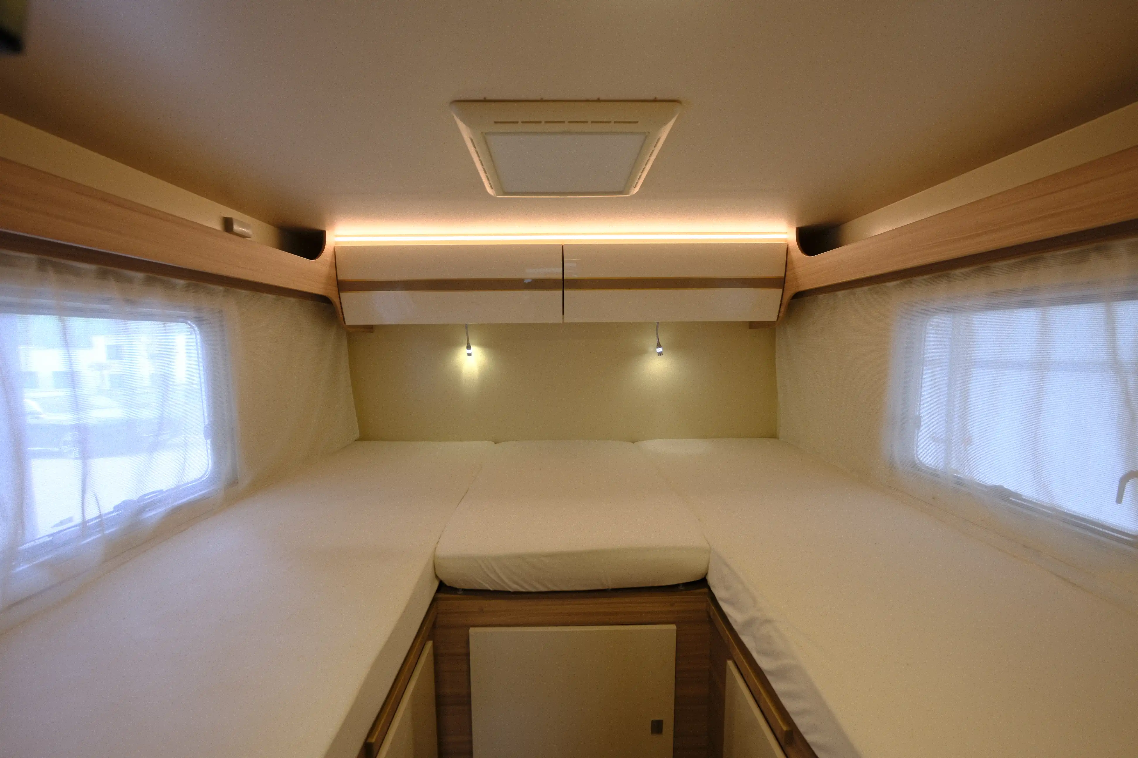 AHORN Camp 690 Plus-New Face Edition